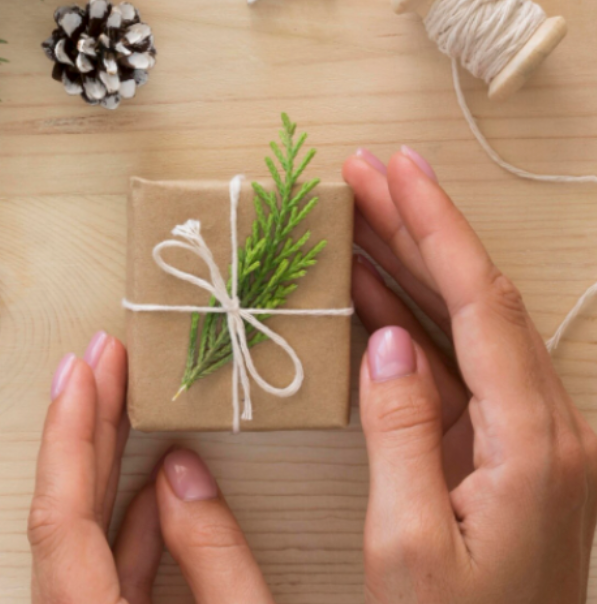 Eco Friendly Sustainable Christmas Gifts Wrapped Box DIY 